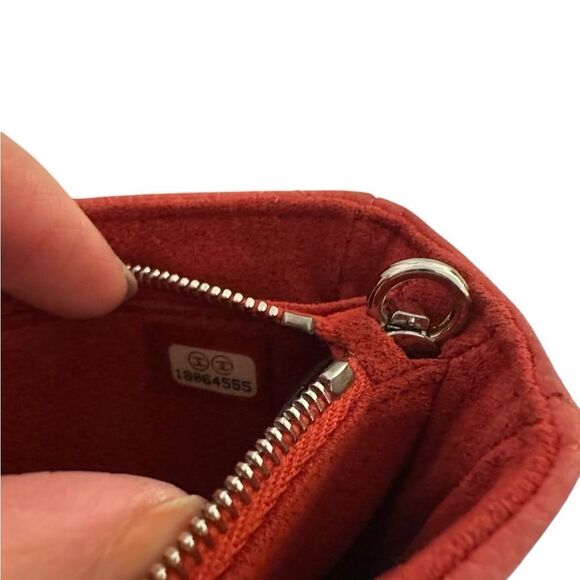 CHANEL Coral Quilted Leather French purse - Picture 6 of 16